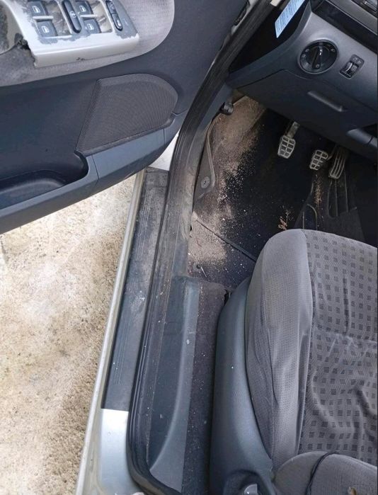 Почистване на автомобили, апартаменти и къщи