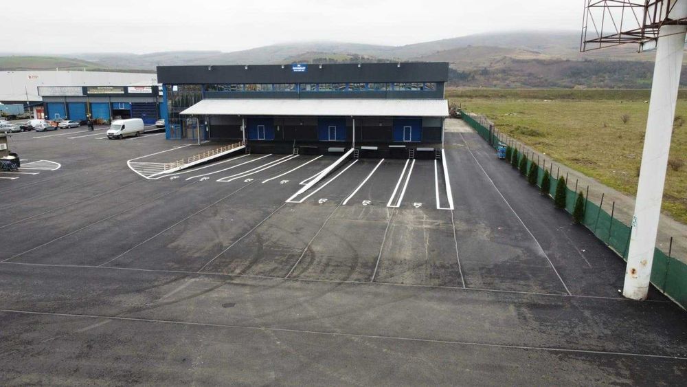 inchiriez hala 300 m2