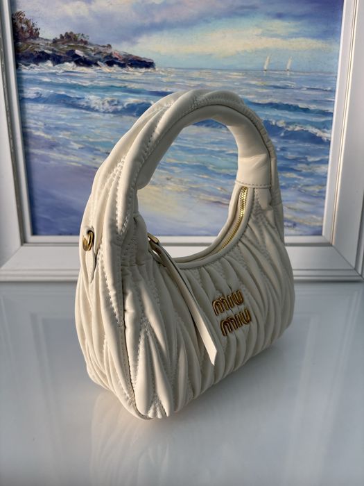 Дамска чанта – М1U М1U + подарък