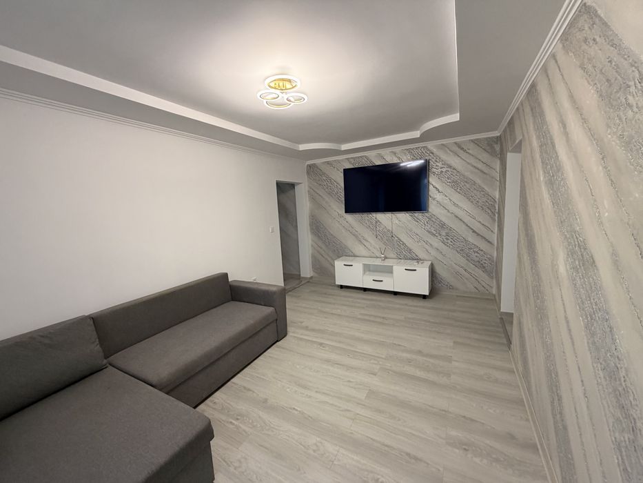 Inchiriez 2 garsoniere si un apartametn 2 camere  termen lung