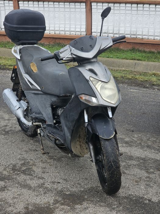 Scuter malaguti 49cm cu acte si kimco