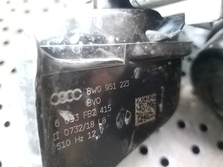 Set claxoane audi a4 b9 8w 8w0951221 8w0951223