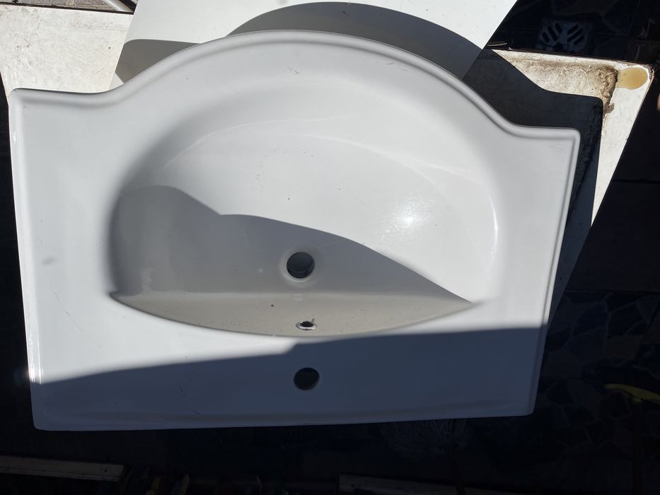 Chiuveta pentru baie din portelan