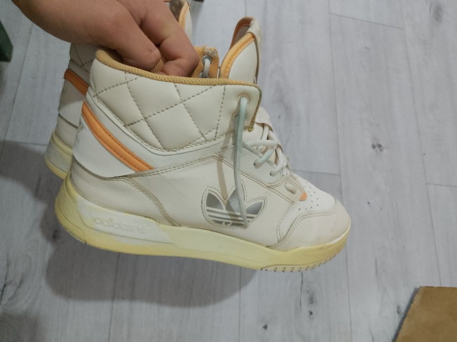 Adidași Adidas de vanzare!! Negociabil!