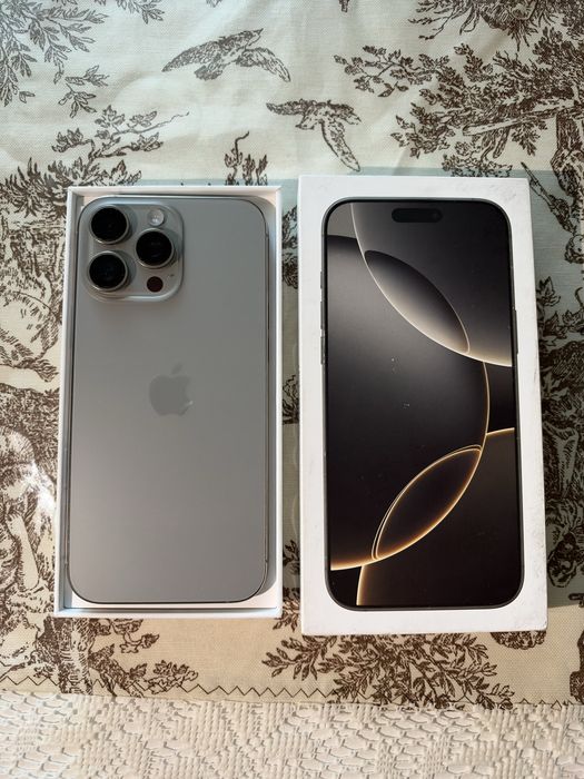 iPhone 16 Pro Max 256Gb