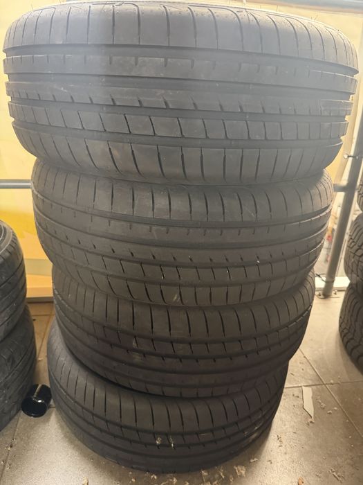Vand anvelope goodyear eagle f1 asimetric  215/45/r 18  89 v dot 2022 ( noi)