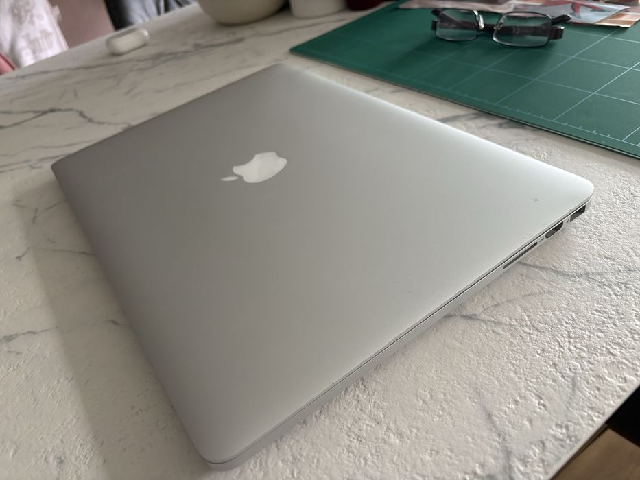 Apple MacBook Pro