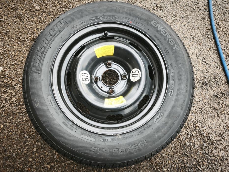 16" и 15" оригинални резервни гуми с джанти за Peugeot/Citroen.