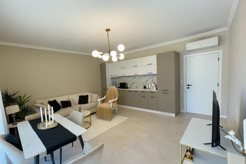 Дава се под наем Двустаен апартамент в Пловдив, Христо Смирненски - 75 кв.м за 498.27 € - Снимка #1