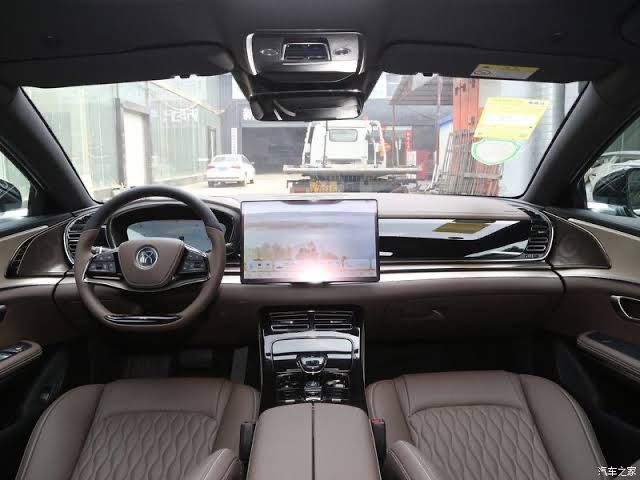 Поездки в горы и трансфер на BYD Han 24/7