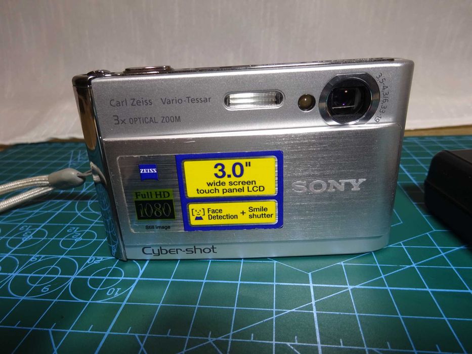 Aparat foto digital retro SONY  Cyber-Shot DSC-T70
