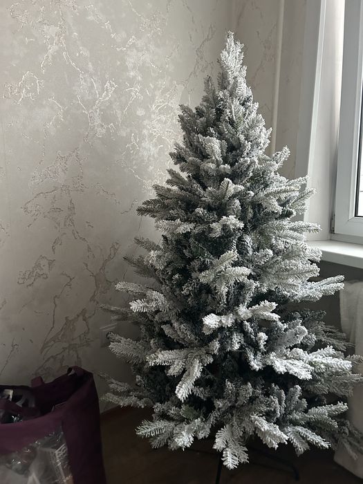 Продам искусственную елку 140 см