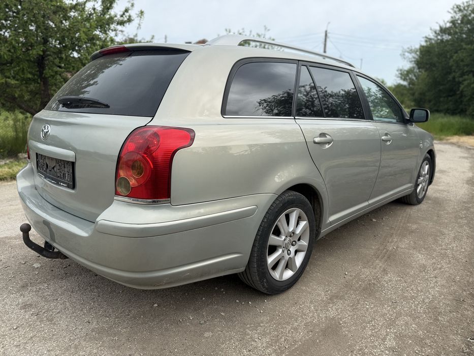Тойота Авенсис 2,2 д-кат 177кс на части/Toyota Avensis 2.2 d-cat 177ks na chasti