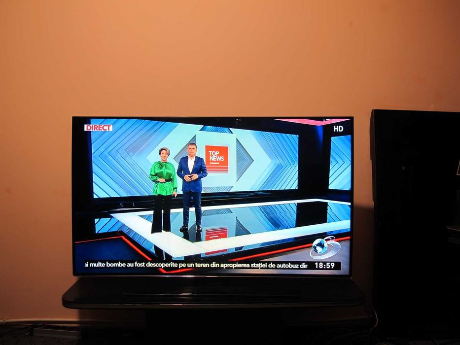 Televizor Led Smart tv curbat Samsung 139cm model UE55H6870