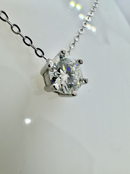Сребърно колие с мойсанит (Диамант) 1 карат