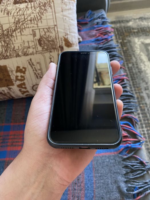 Продам айфон xp 128  гб