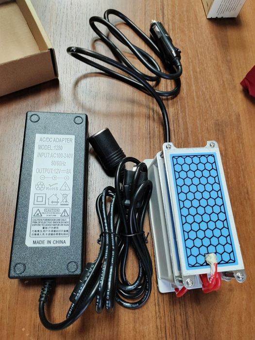 Озоновый дезинфектор для автомобиля.