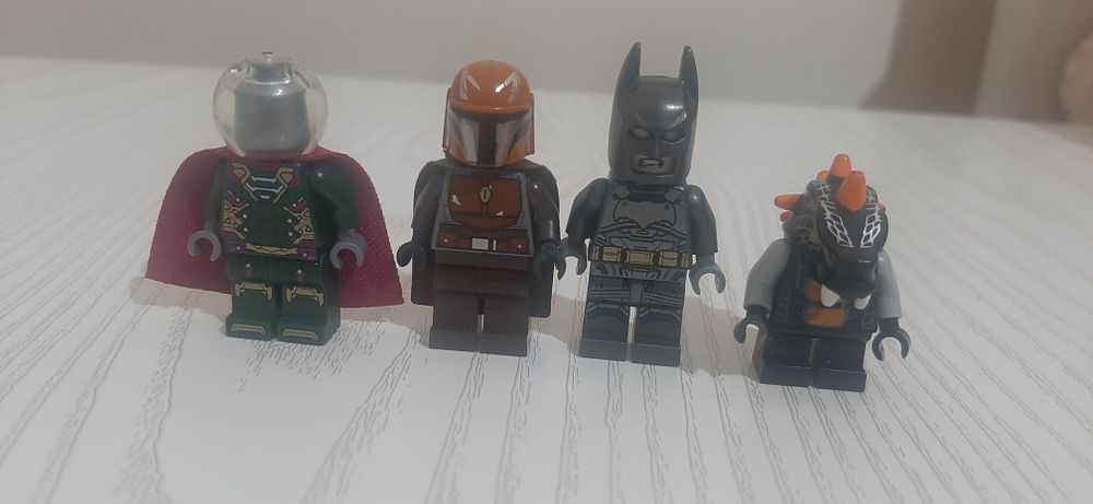 Продаю лего минифигурки