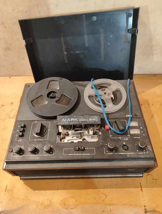 Магнитофон бабинные Астра 110 стерео. Маяк 205. Школьный ЭФ-302С-1