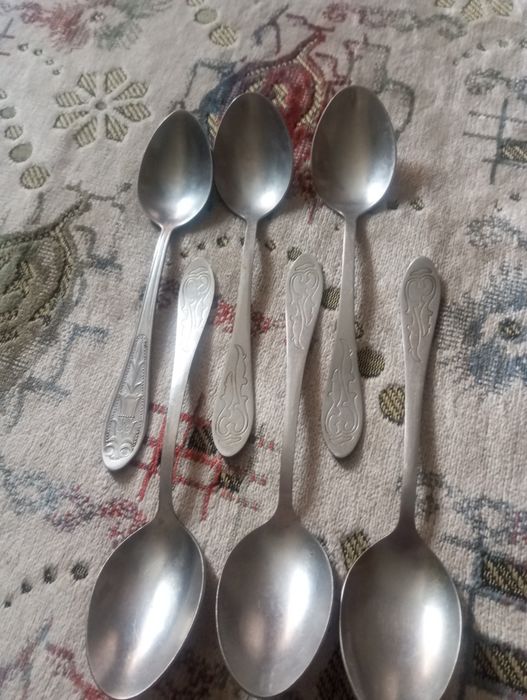 Продам ложки,вилки.