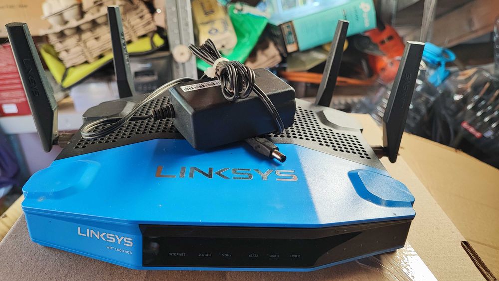 Router  Linksys WRT1900 ACS V2