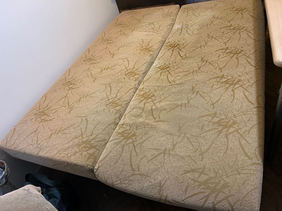 Разтегателен диван