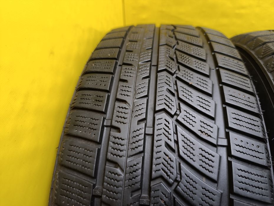 Шины 215/60 R16 Austone комплект.