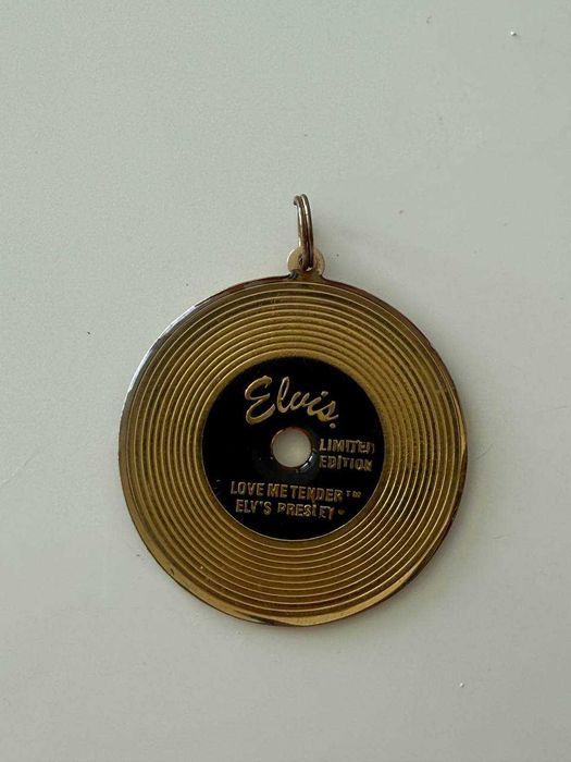 Breloc pentru chei cu disc de vinil Elvis Presley „Love Me Tender”