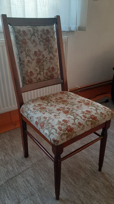 Scaune vintage în stare foarte buna