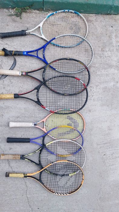 rachete tenis ,300 lei toate!