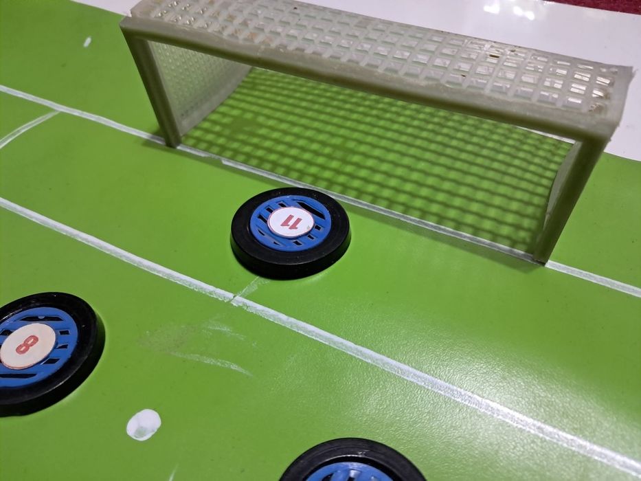 Joc de fotbal vechi cu nasturi