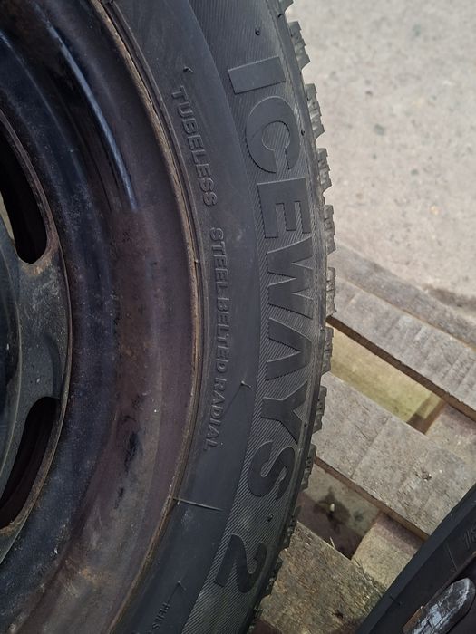 4бр. Почти Нови LASSA 185/65/15 ICEWAYS 2