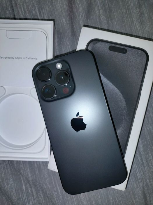 Айфон 15 про чёрный