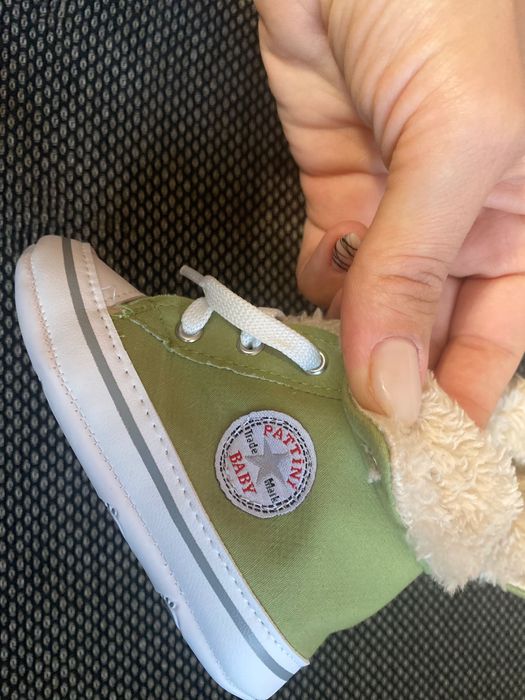 Бебешки буйки ботушче