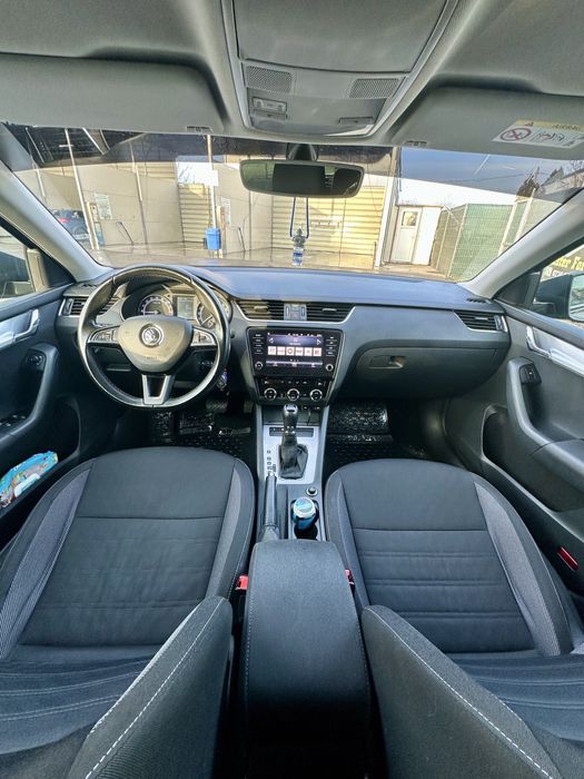 Vând skoda octavia 2018 automat