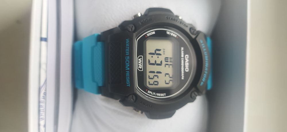 Casio часы w219h-2a2 оригинал новые продам