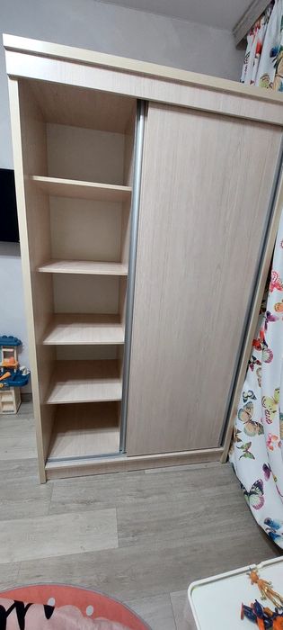 Шкаф детский вместительный