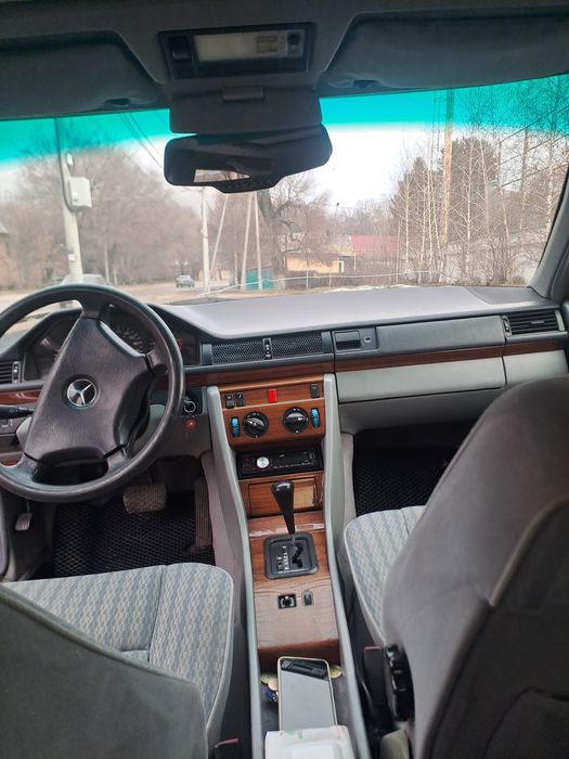 Срочно продам машину.