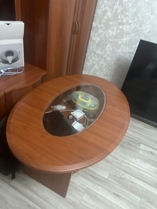 Продам журнальный столик