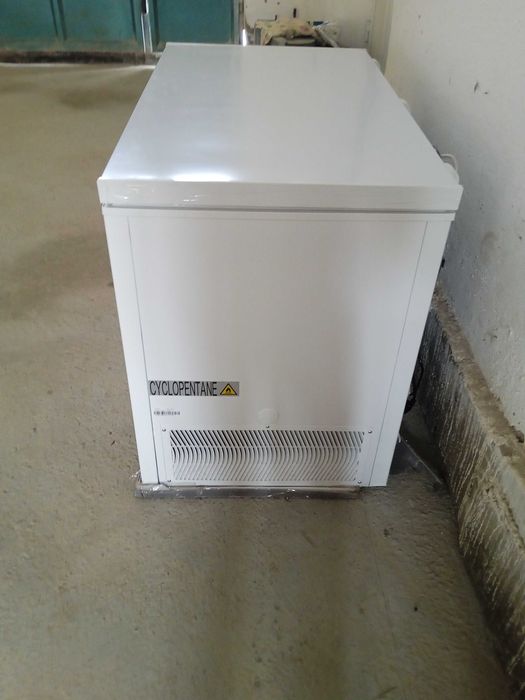 Морозильник сотилади