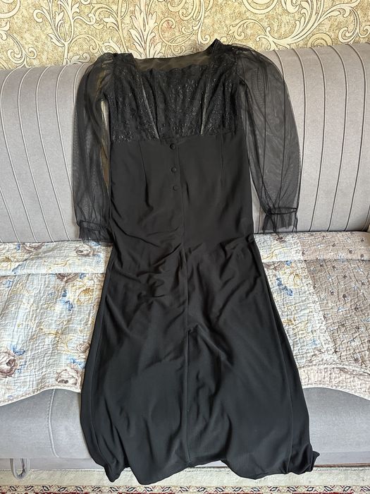 Платья нарядные 5 шт разные