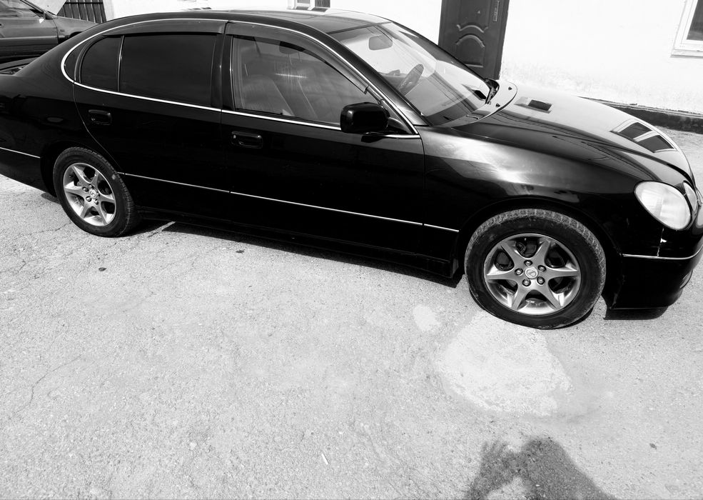 Продам машину Лексус gs300