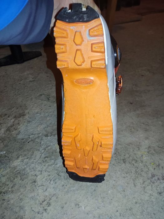 Clăpari skimo schi tura Atomic backland ultimate carbon 46 (30 mondo)