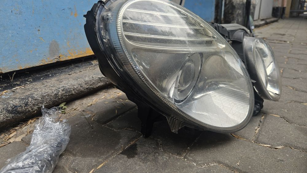 Десен HELLA Фар за Mercedes/Мерцедес w211 е класа