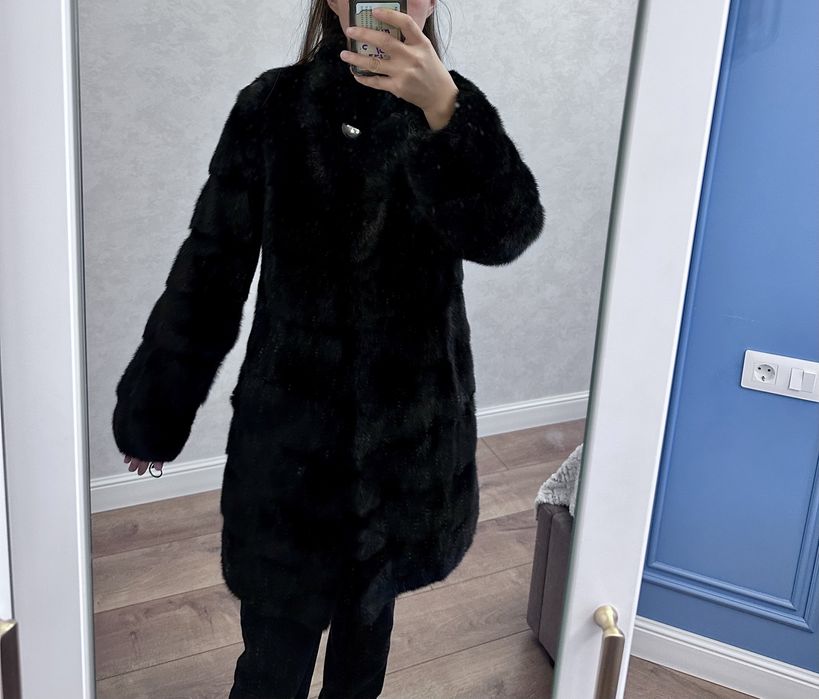 Продам норковую шубу