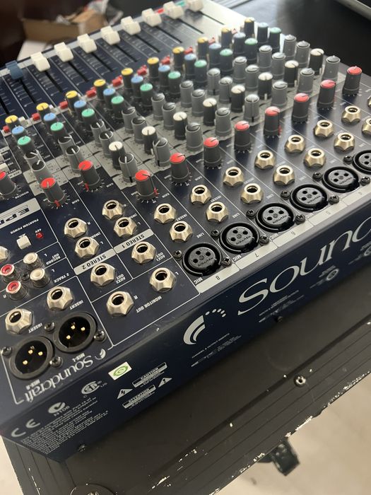 Mixer audio Soundcraft