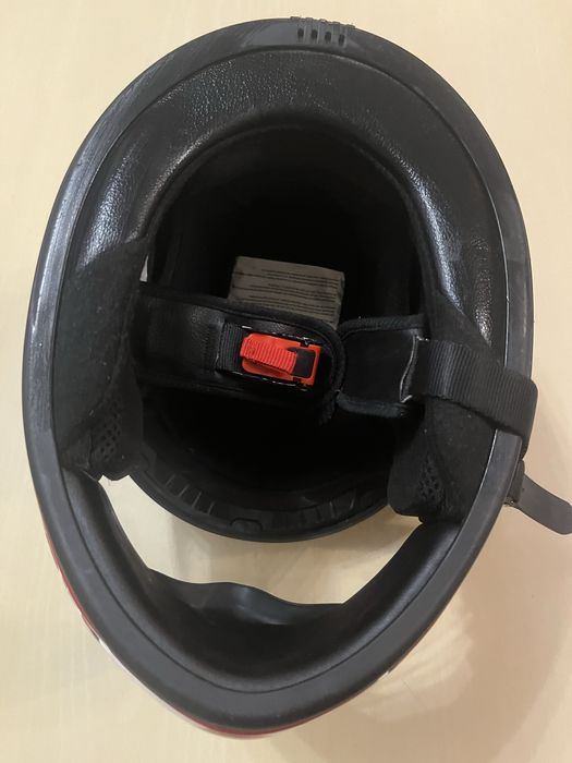 Каска 54-55 см запазена