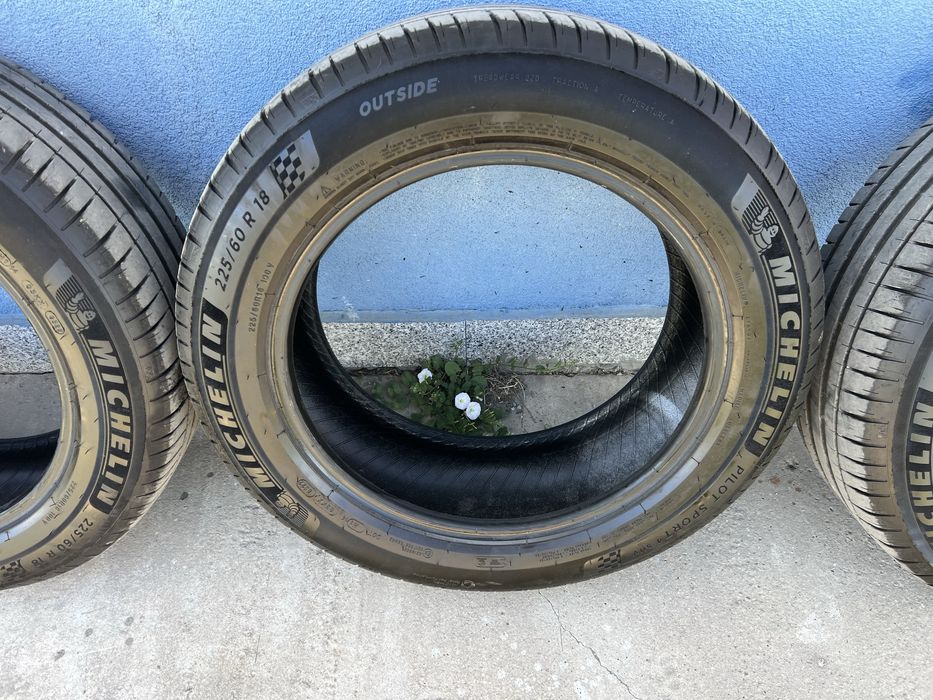 225 60 18 Michelin Pilot Sport 4 SUV