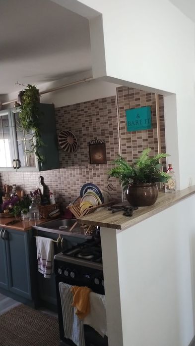 Se vinde apartament cu 4 camere