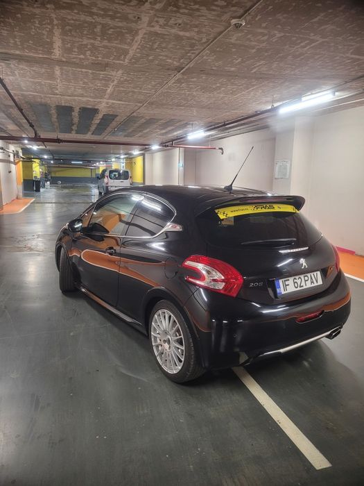 Peugeot 208 GTI - 1.6 THP 200
